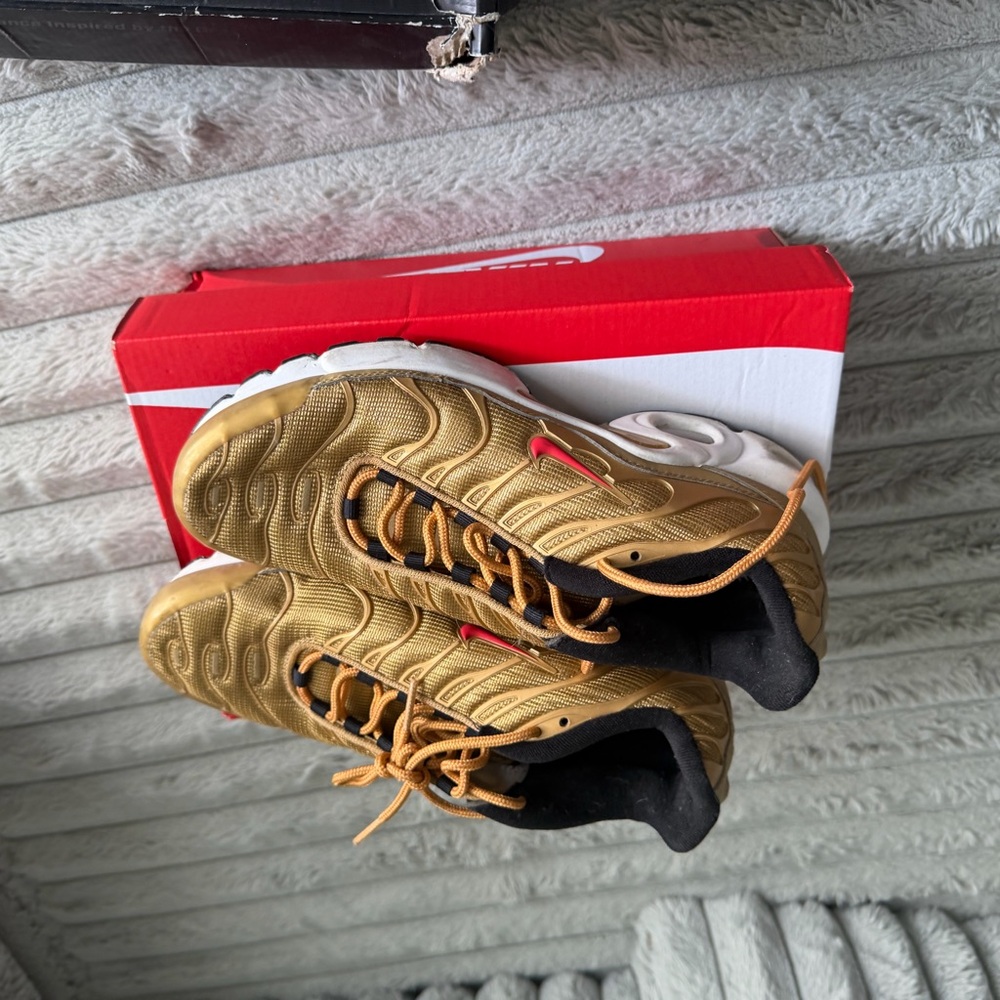 Nike 7Y Gold and Red Sneakers